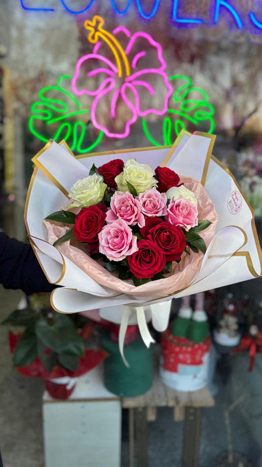 12'li 3 Renk Gül Buketi Kırmızı, Pembe, Beyaz